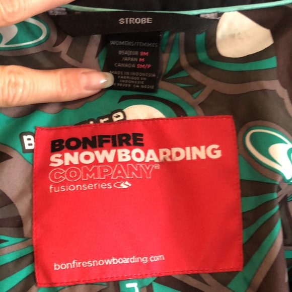 Bonfire Fusion Strobe Snowboarding Jacket_Womens S - Picture 4 of 7